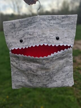 New SHARK clothes Pin Bag Hanging Laundry Pin Bag